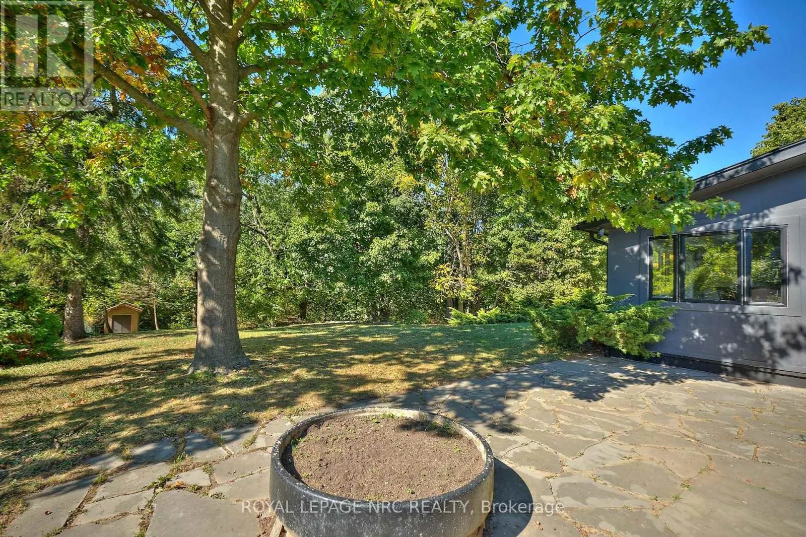 7 WOODMOUNT DRIVE