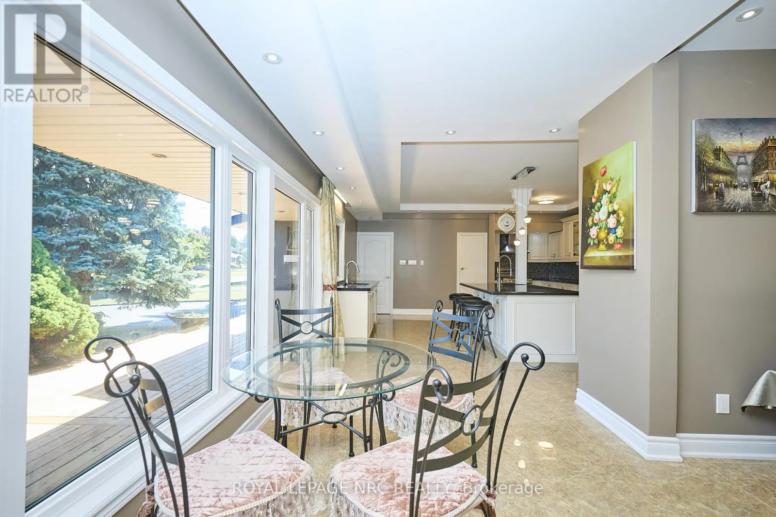 7 WOODMOUNT DRIVE