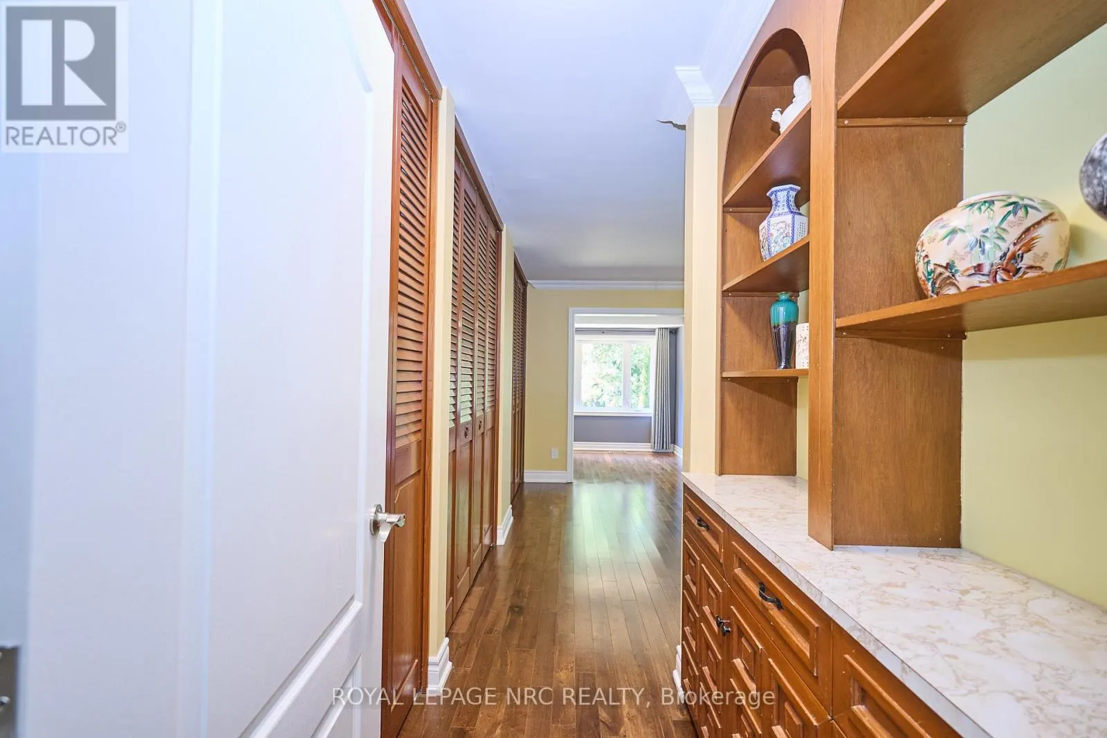 7 WOODMOUNT DRIVE