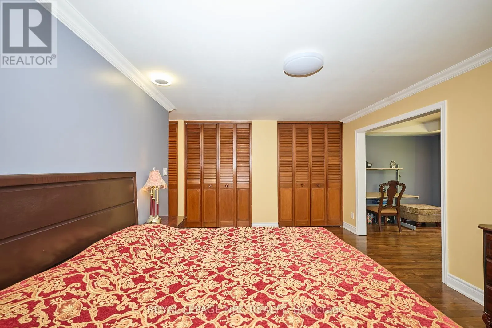 7 WOODMOUNT DRIVE