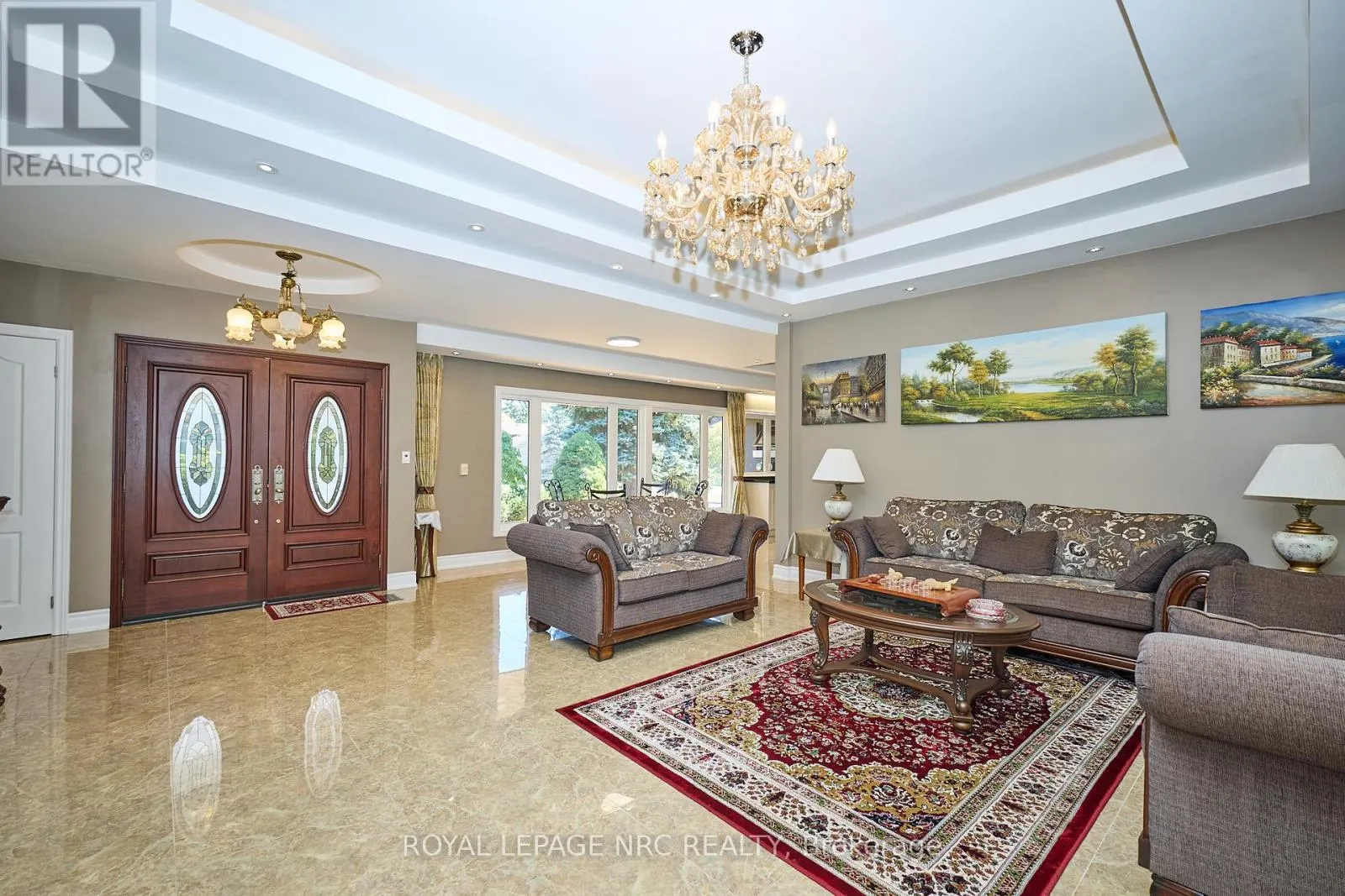 7 WOODMOUNT DRIVE