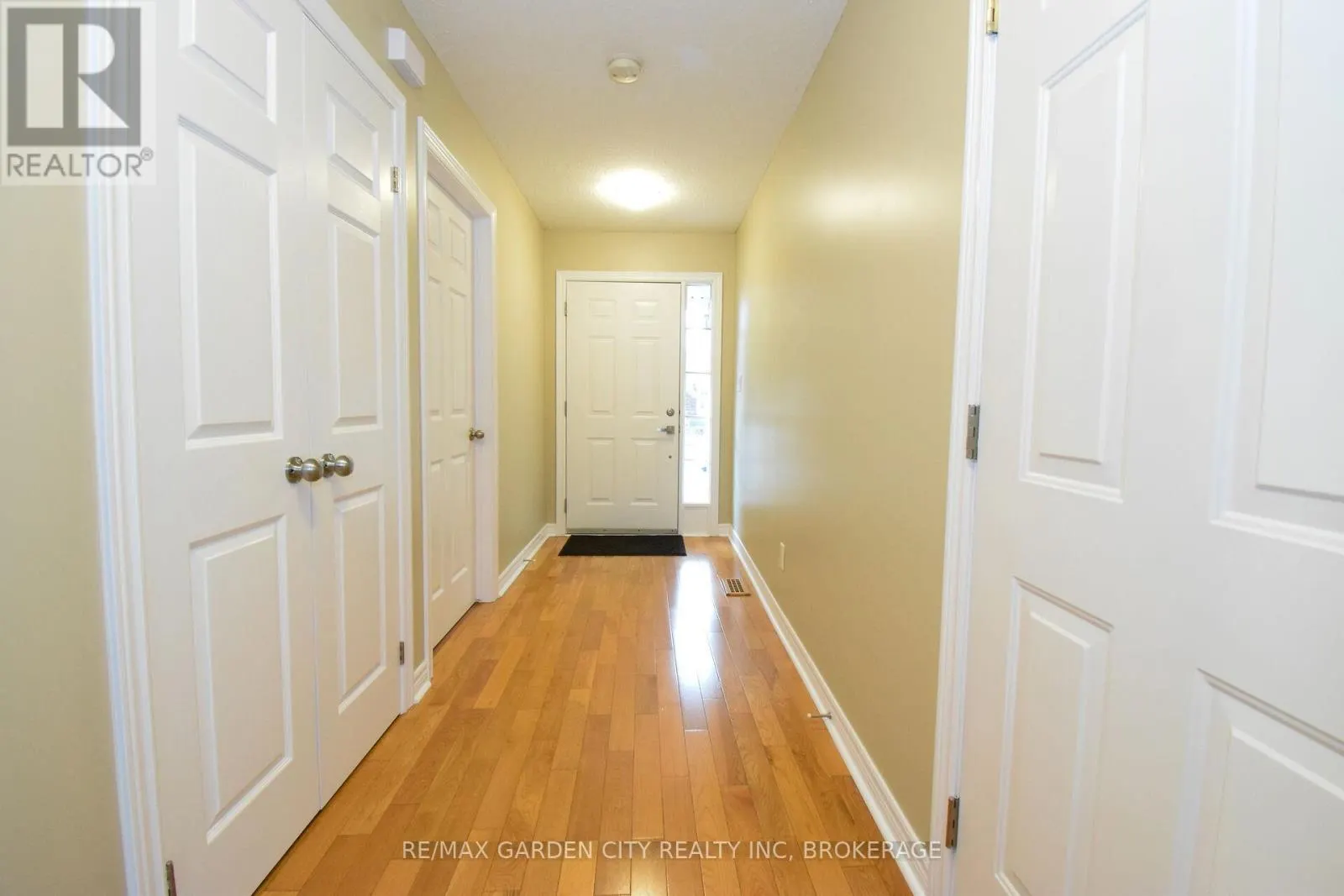 11 - 162 FIRST STREET, #11