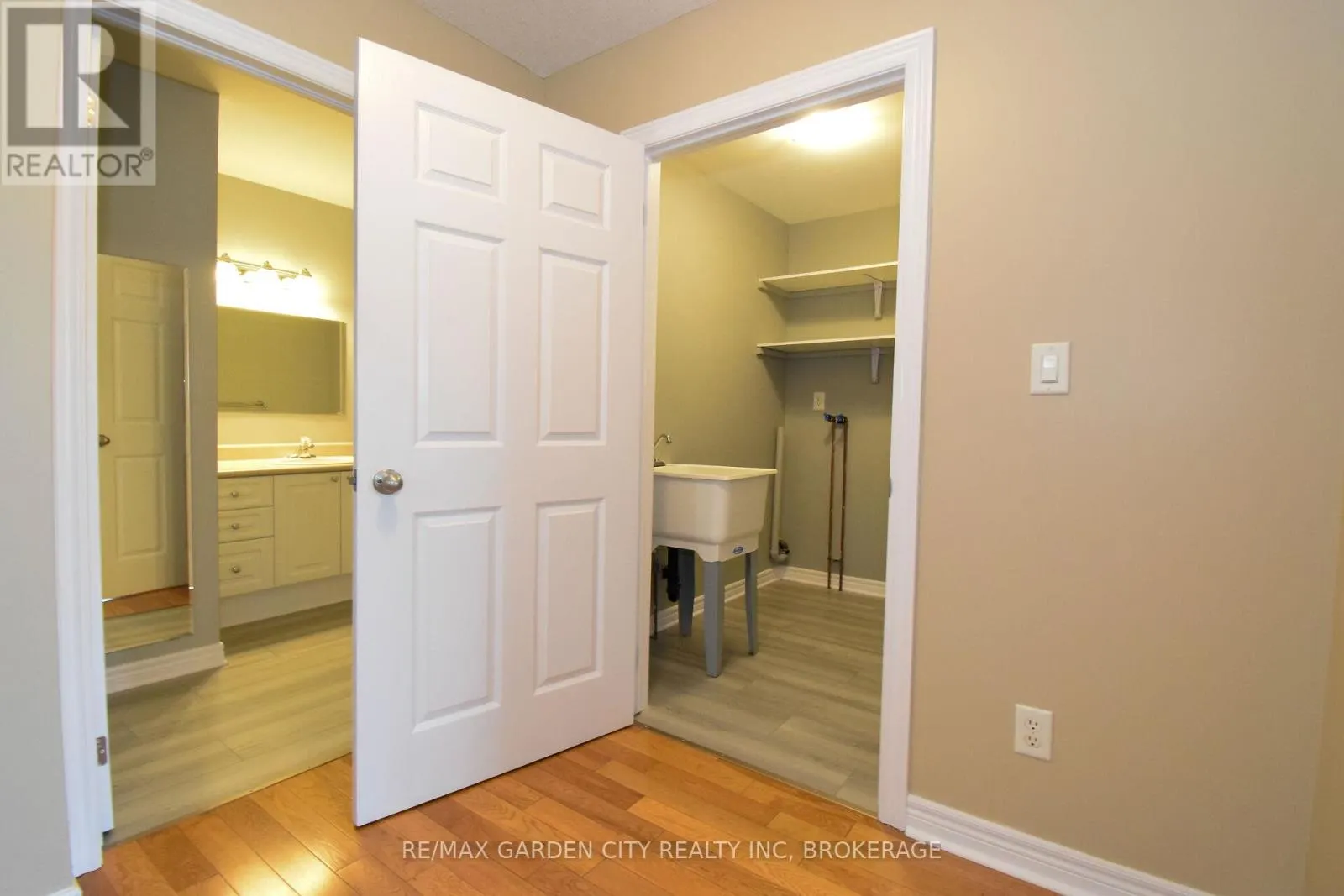 11 - 162 FIRST STREET, #11
