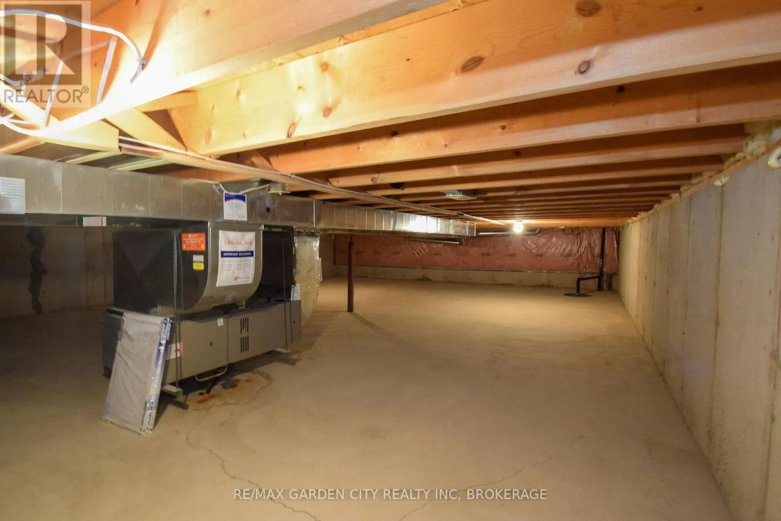 11 - 162 FIRST STREET, #11
