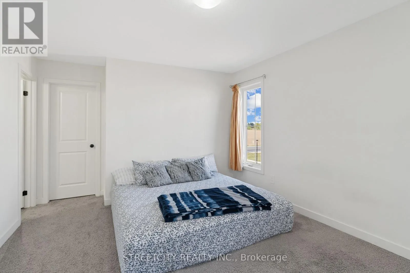 64 - 1781 HENRICA AVENUE, #64