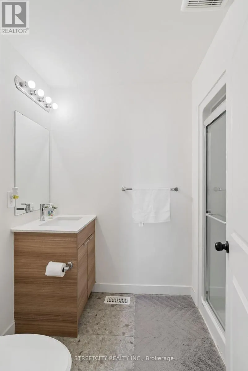 64 - 1781 HENRICA AVENUE, #64