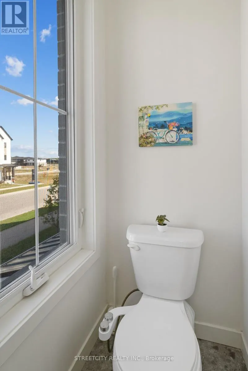 64 - 1781 HENRICA AVENUE, #64