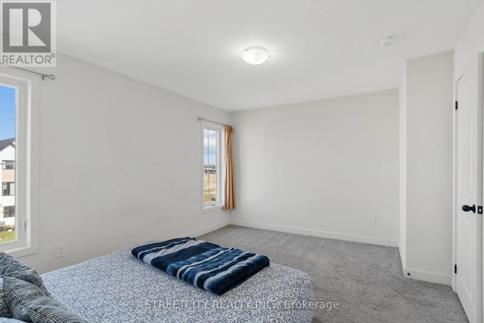 64 - 1781 HENRICA AVENUE, #64