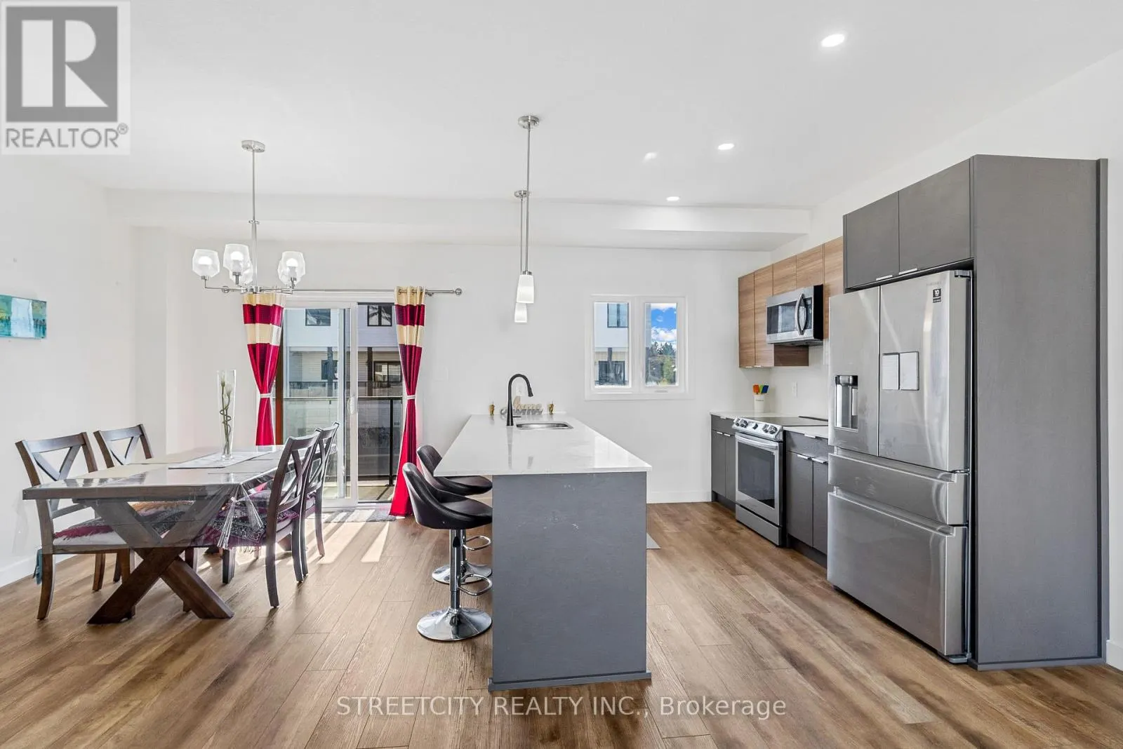 64 - 1781 HENRICA AVENUE, #64