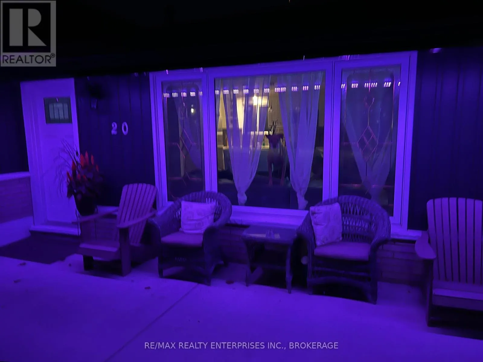 20 KAREN CRESCENT