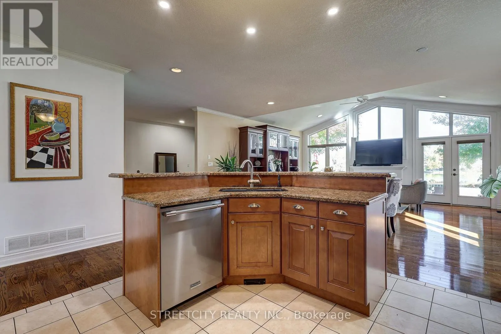 21 BEECHWOOD CIRCLE