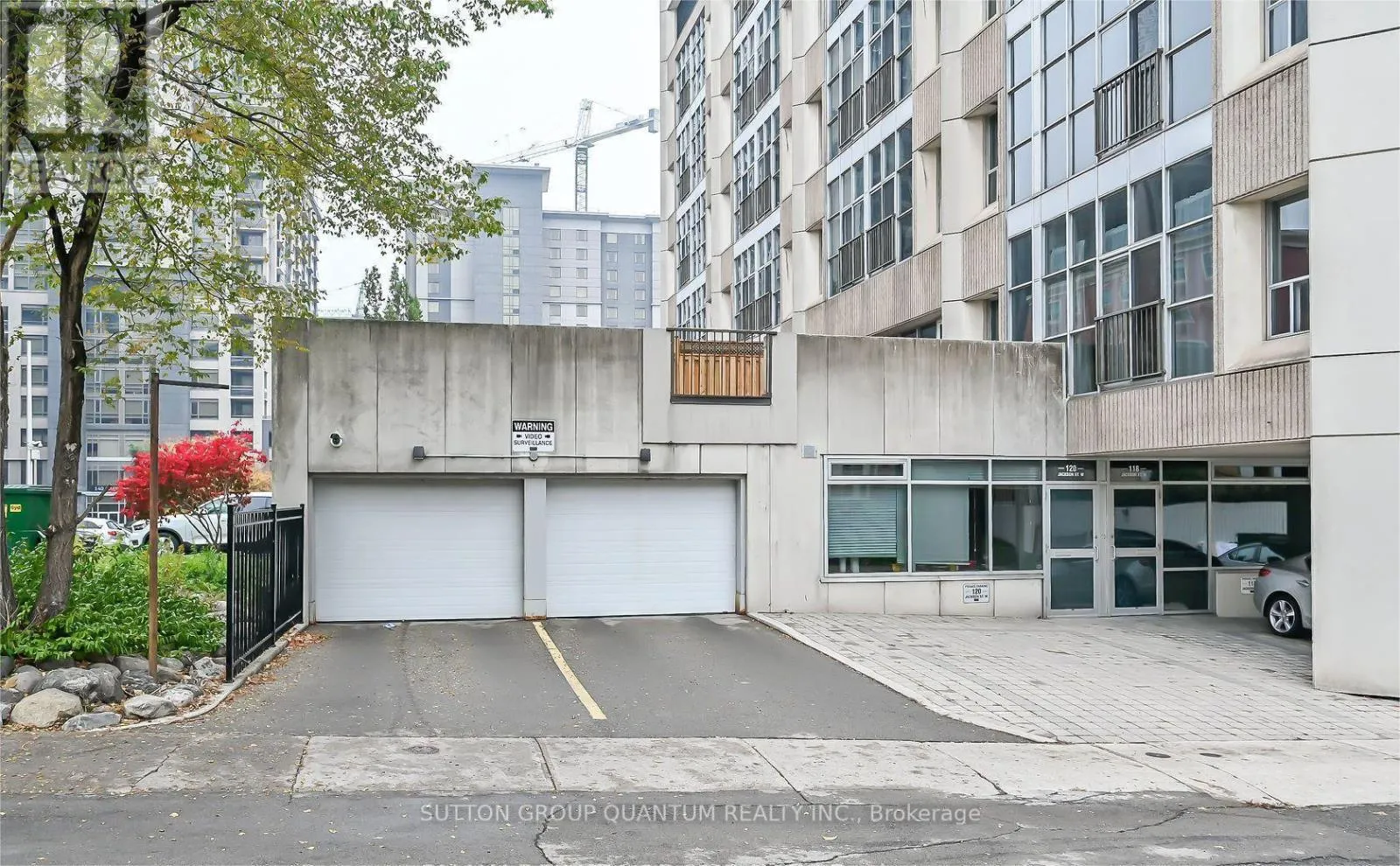 307 - 66 BAY STREET S