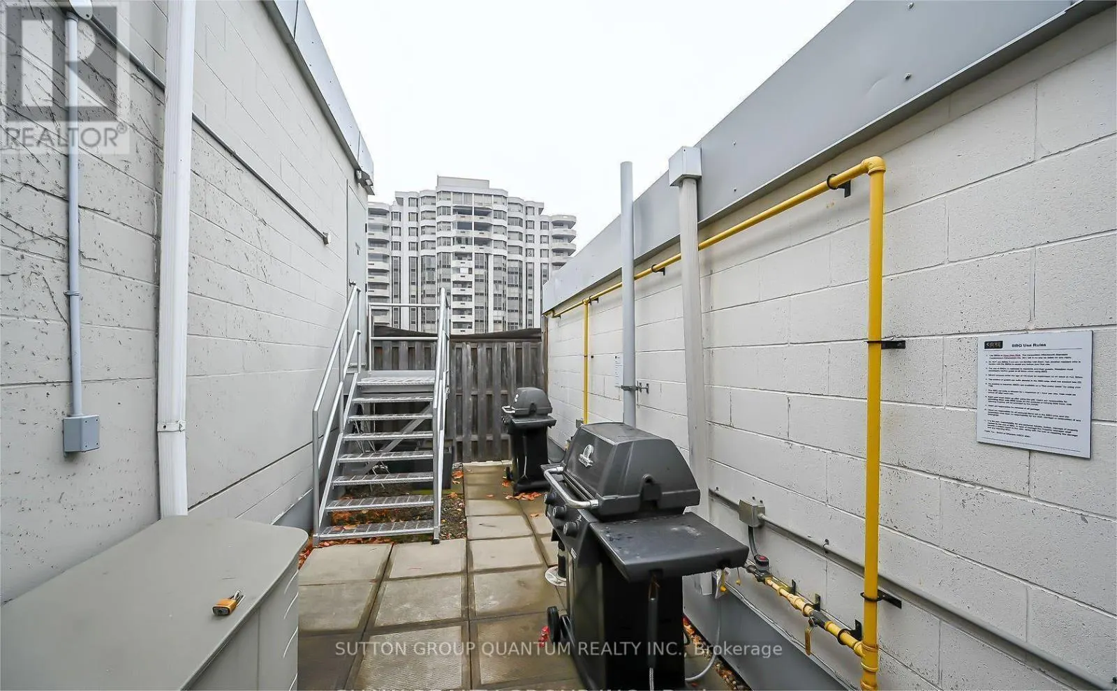 307 - 66 BAY STREET S