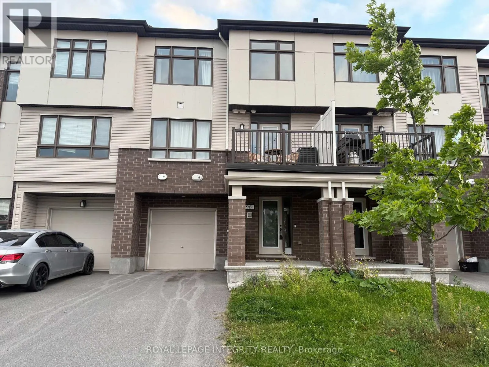96 FEATHERTOP LANE S