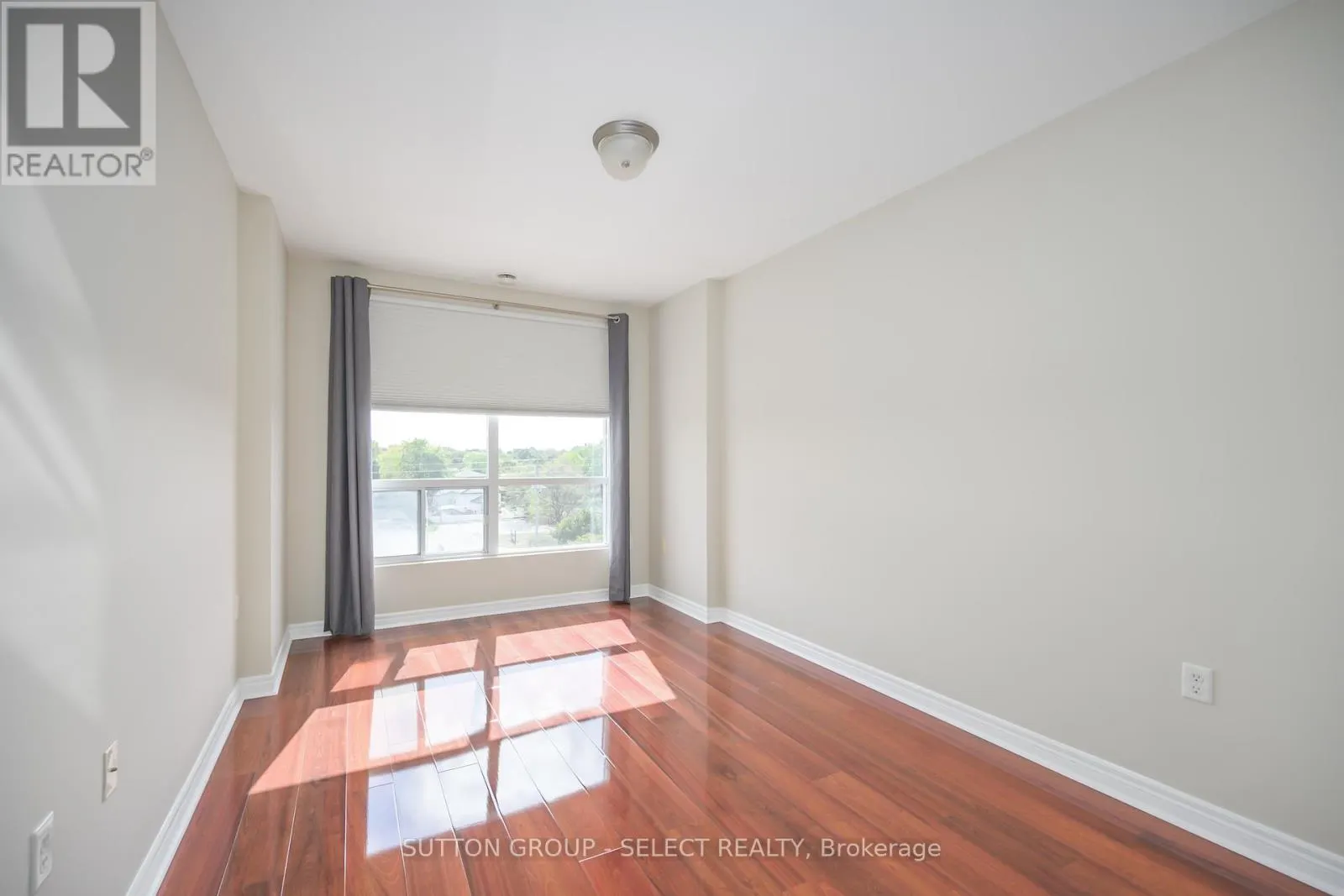 511 - 353 COMMISSIONERS ROAD W, #511