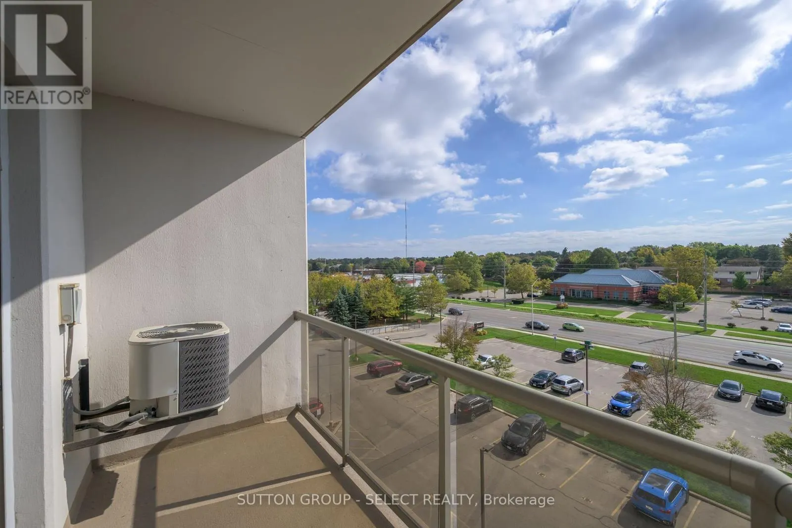 511 - 353 COMMISSIONERS ROAD W, #511