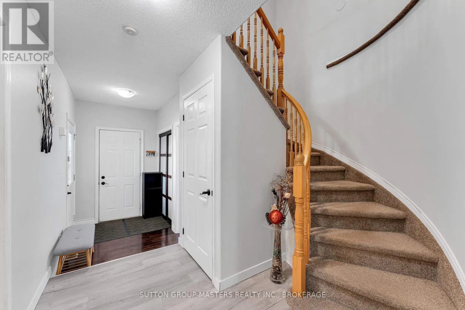 1396 THORNWOOD CRESCENT
