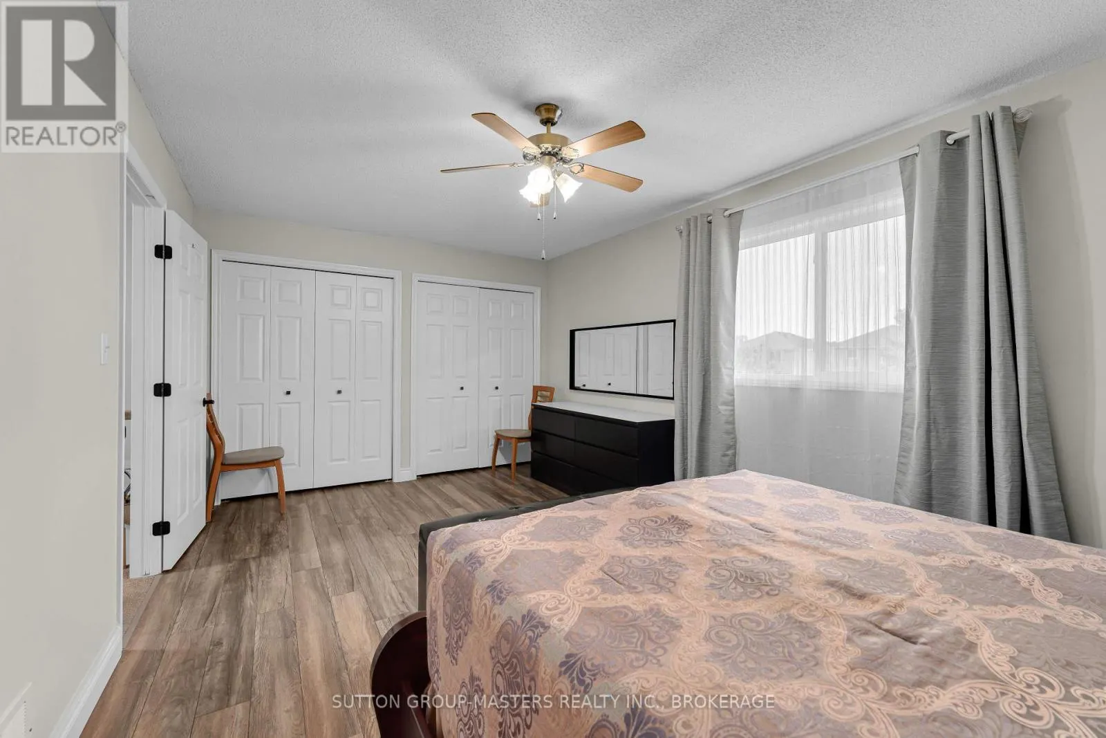 1396 THORNWOOD CRESCENT