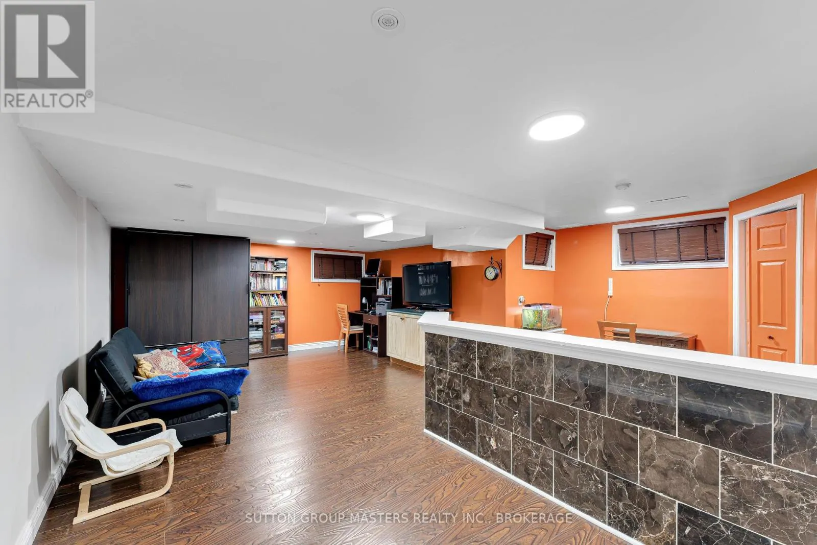 1396 THORNWOOD CRESCENT