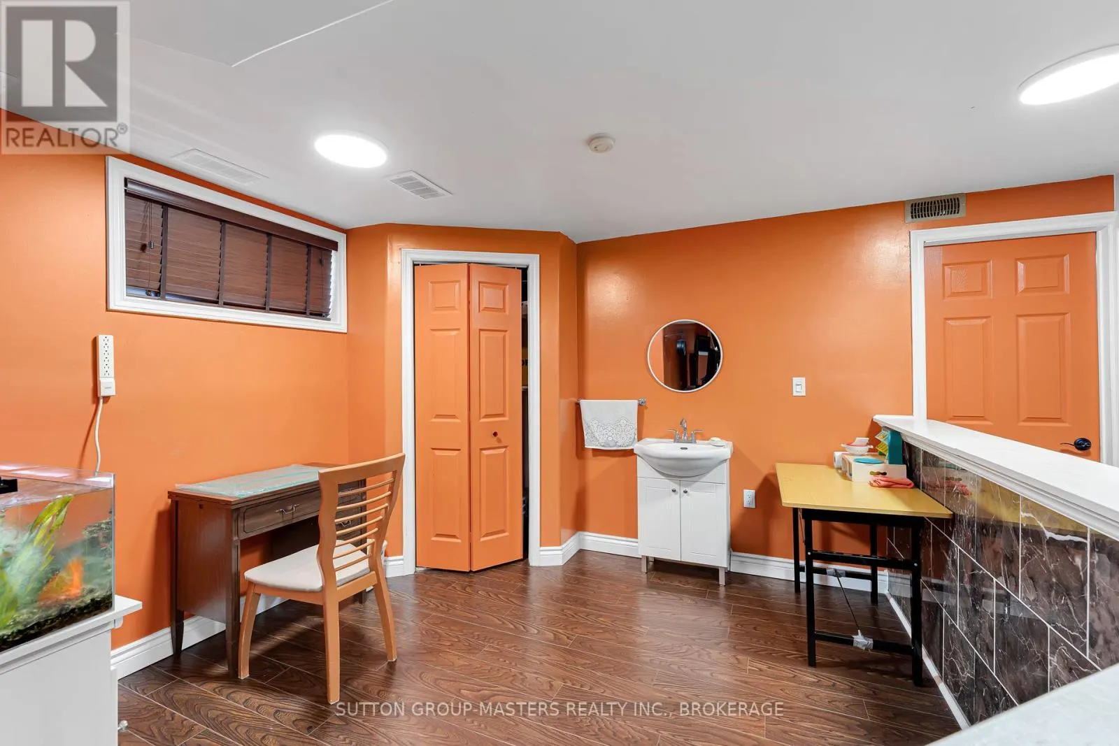 1396 THORNWOOD CRESCENT