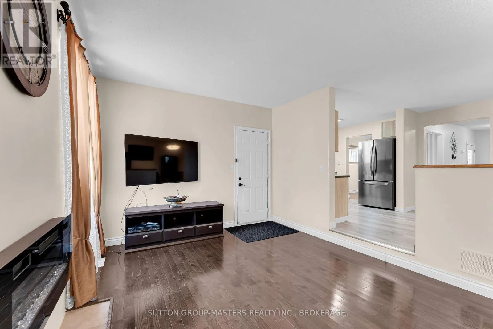 1396 THORNWOOD CRESCENT