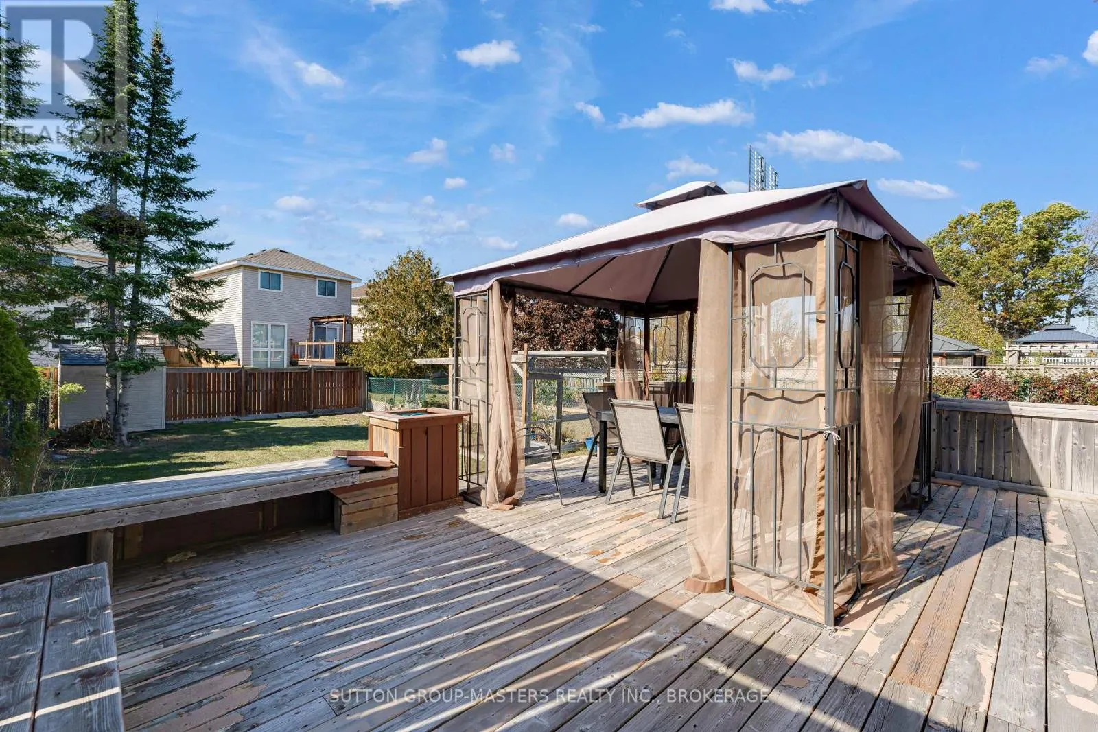 1396 THORNWOOD CRESCENT
