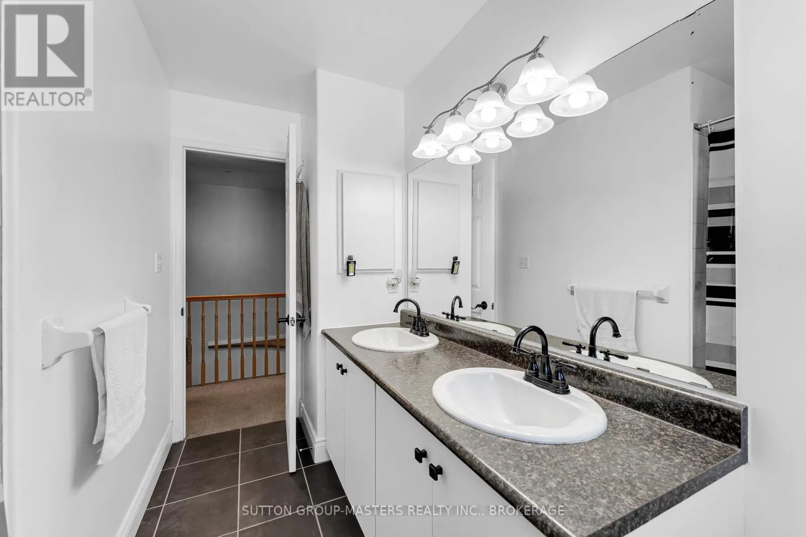 1396 THORNWOOD CRESCENT