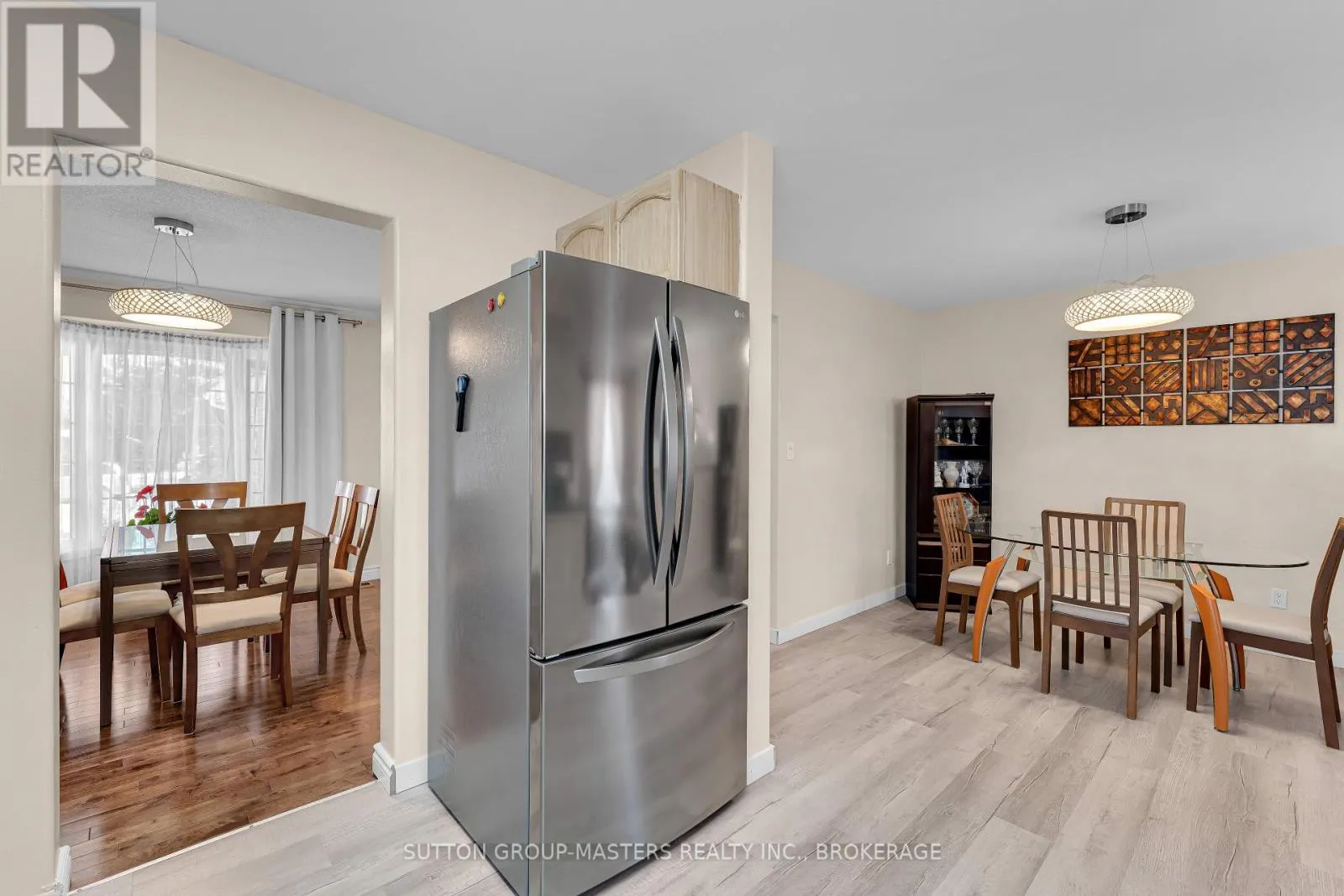 1396 THORNWOOD CRESCENT