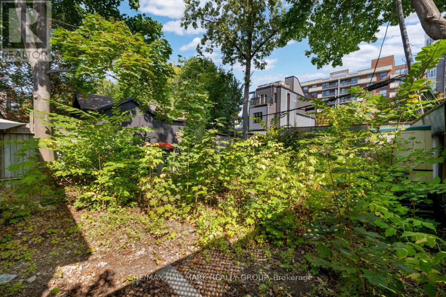 153 HURON AVENUE N