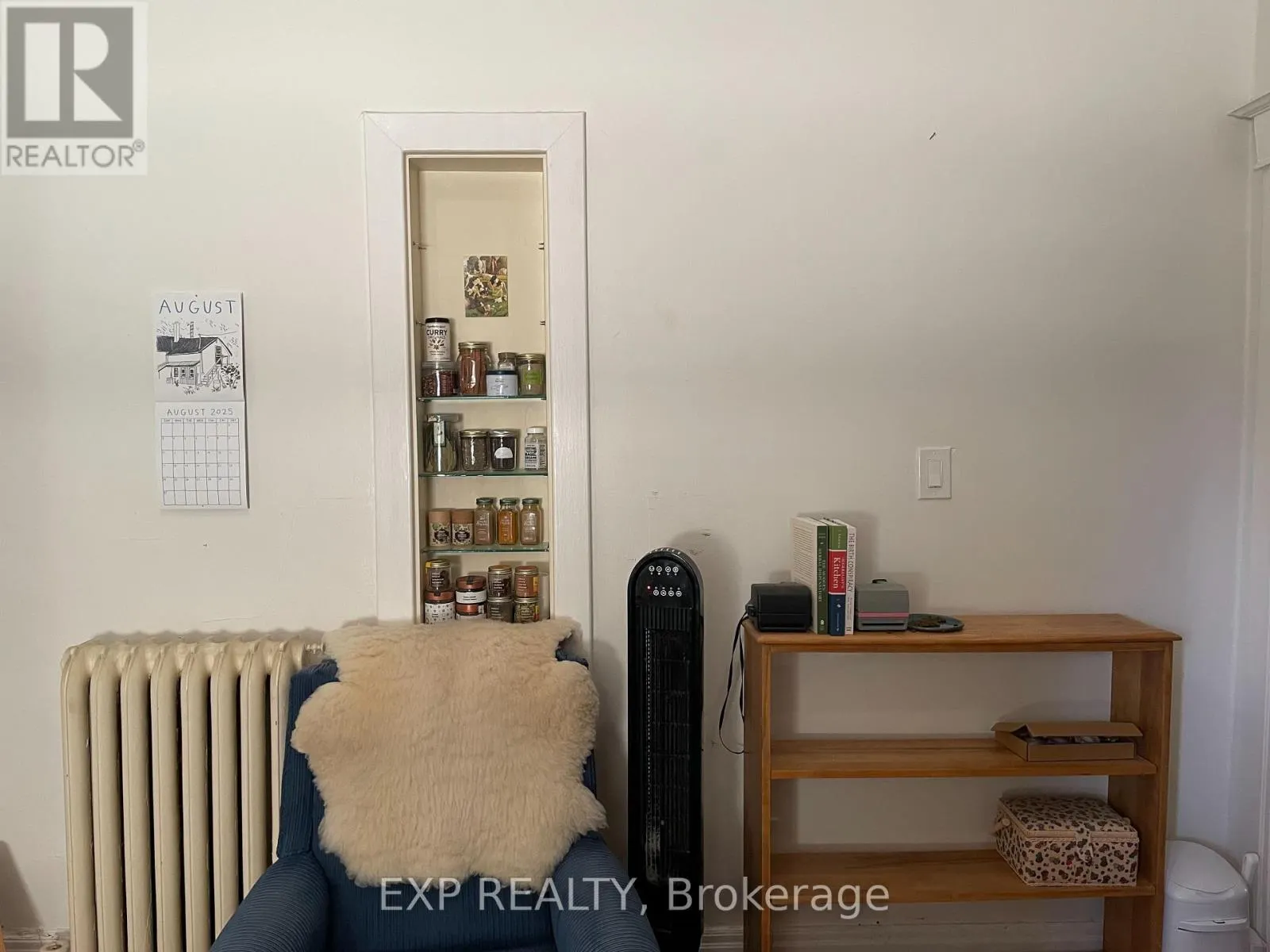 3 - 53 PROCTOR BOULEVARD, #3