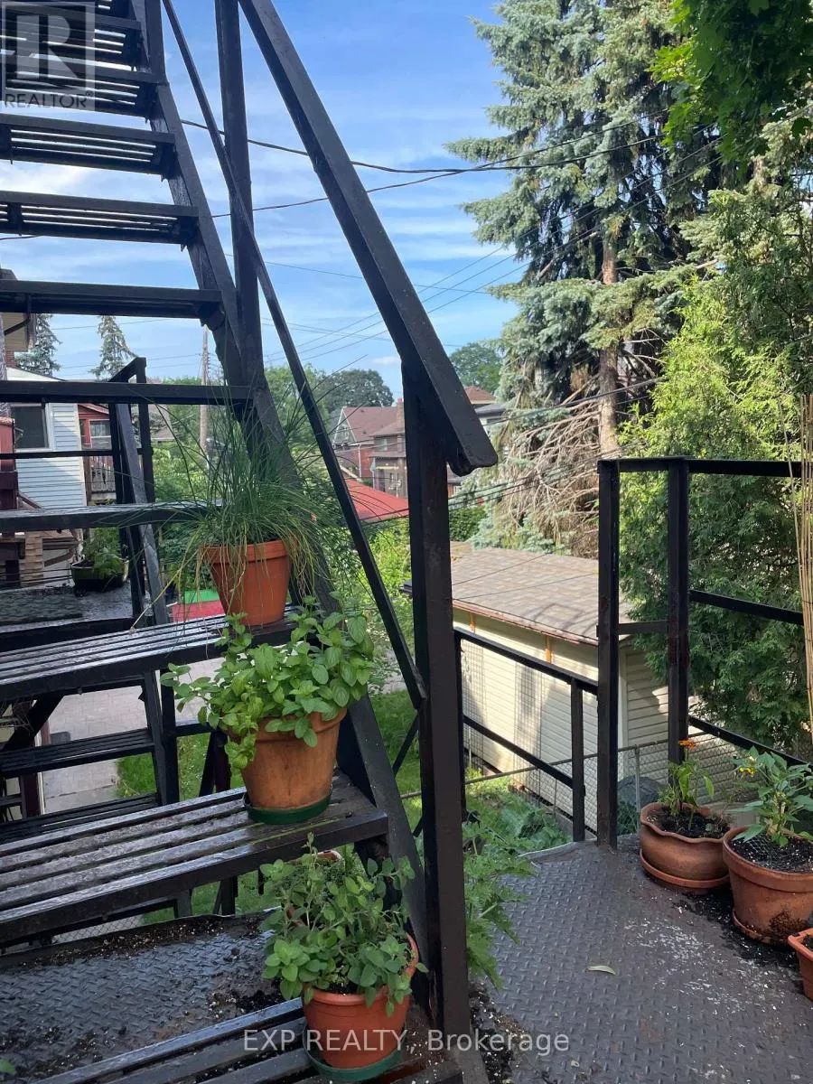 3 - 53 PROCTOR BOULEVARD, #3