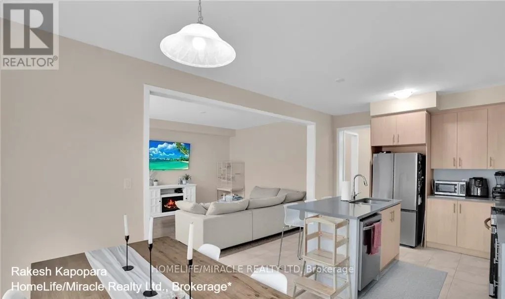 99 SUNFLOWER CRESCENT
