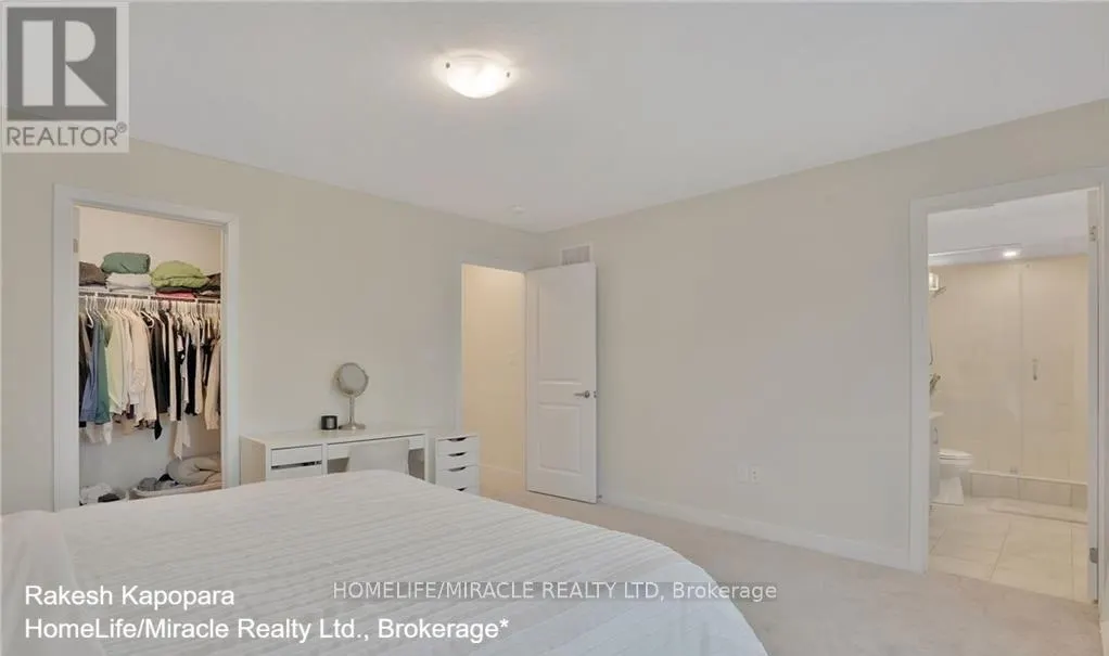 99 SUNFLOWER CRESCENT