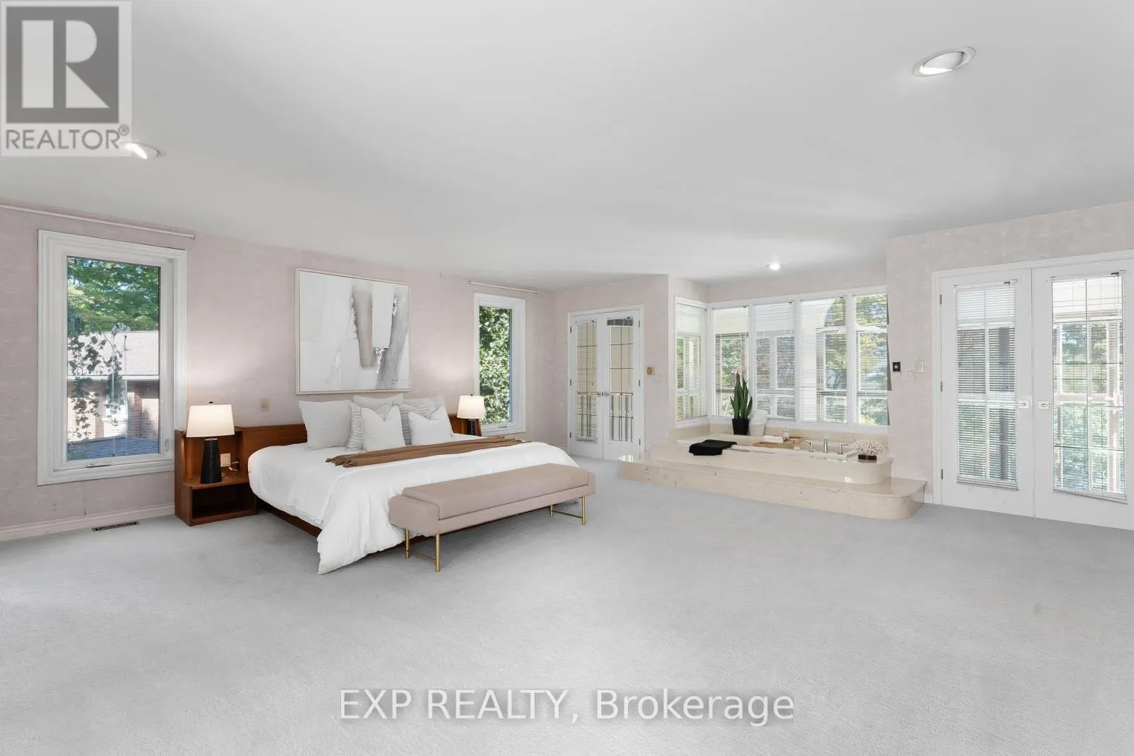 887 MONTGOMERY DRIVE