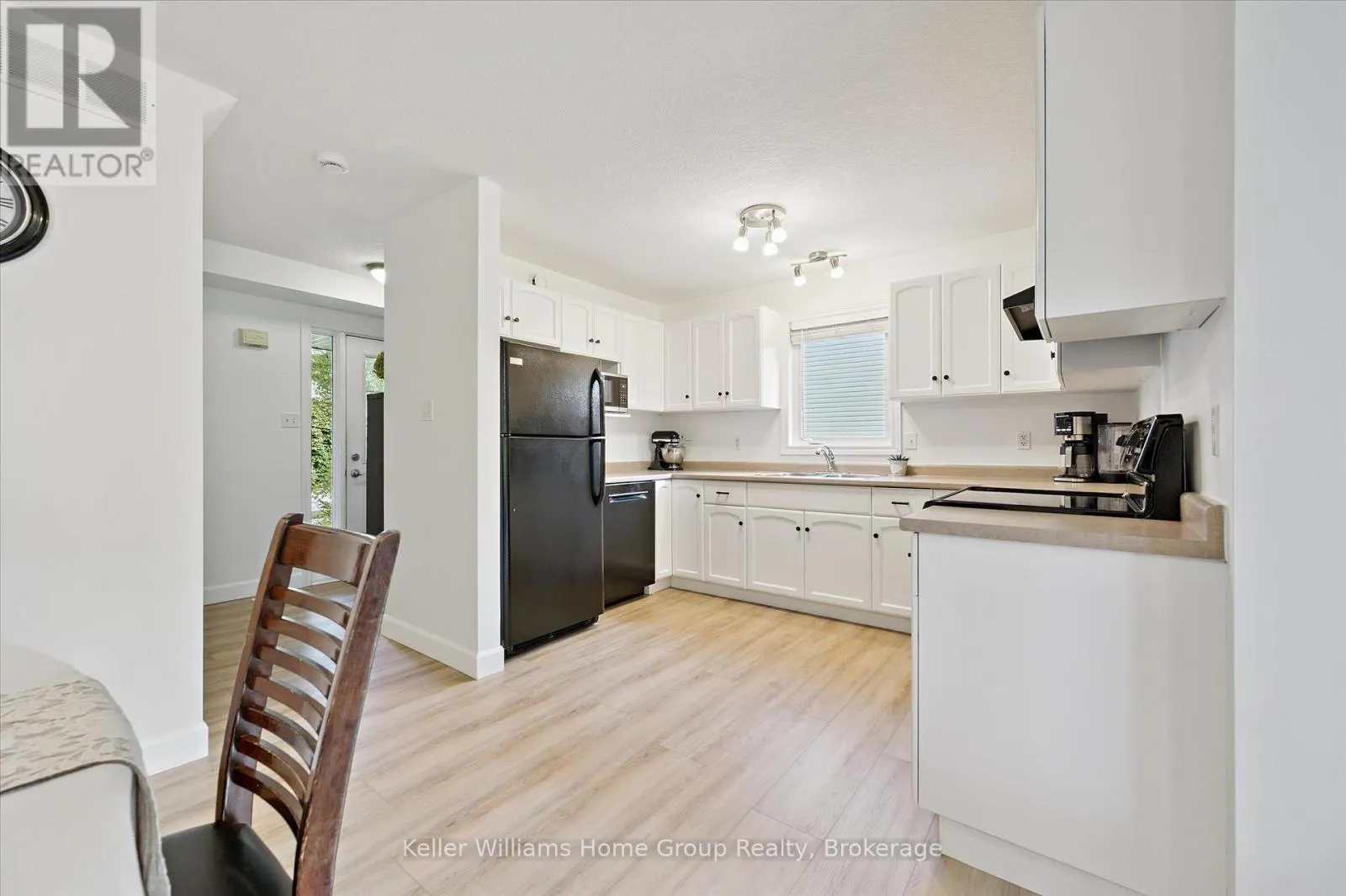 73 YORK STREET E