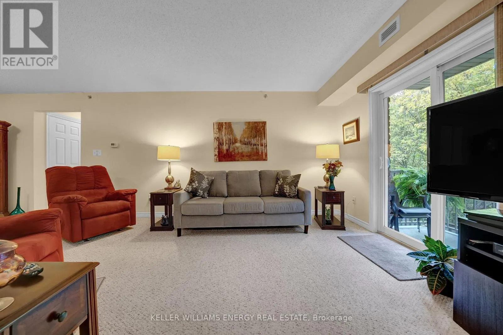 208 - 841 BATTELL STREET, #208