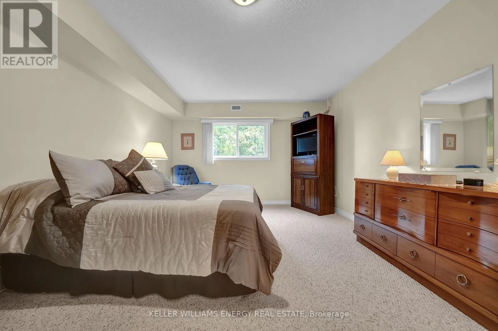 208 - 841 BATTELL STREET, #208