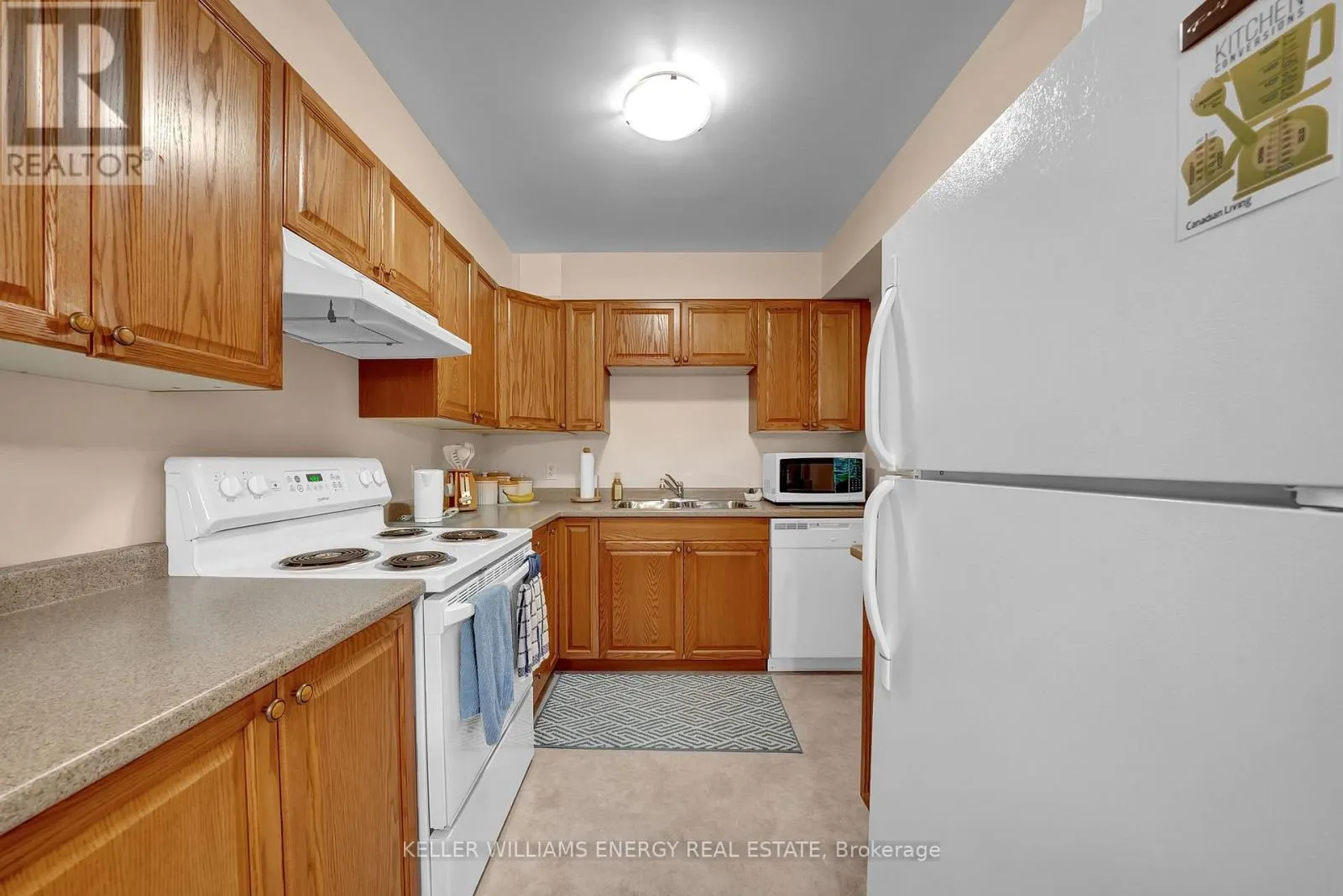 208 - 841 BATTELL STREET, #208