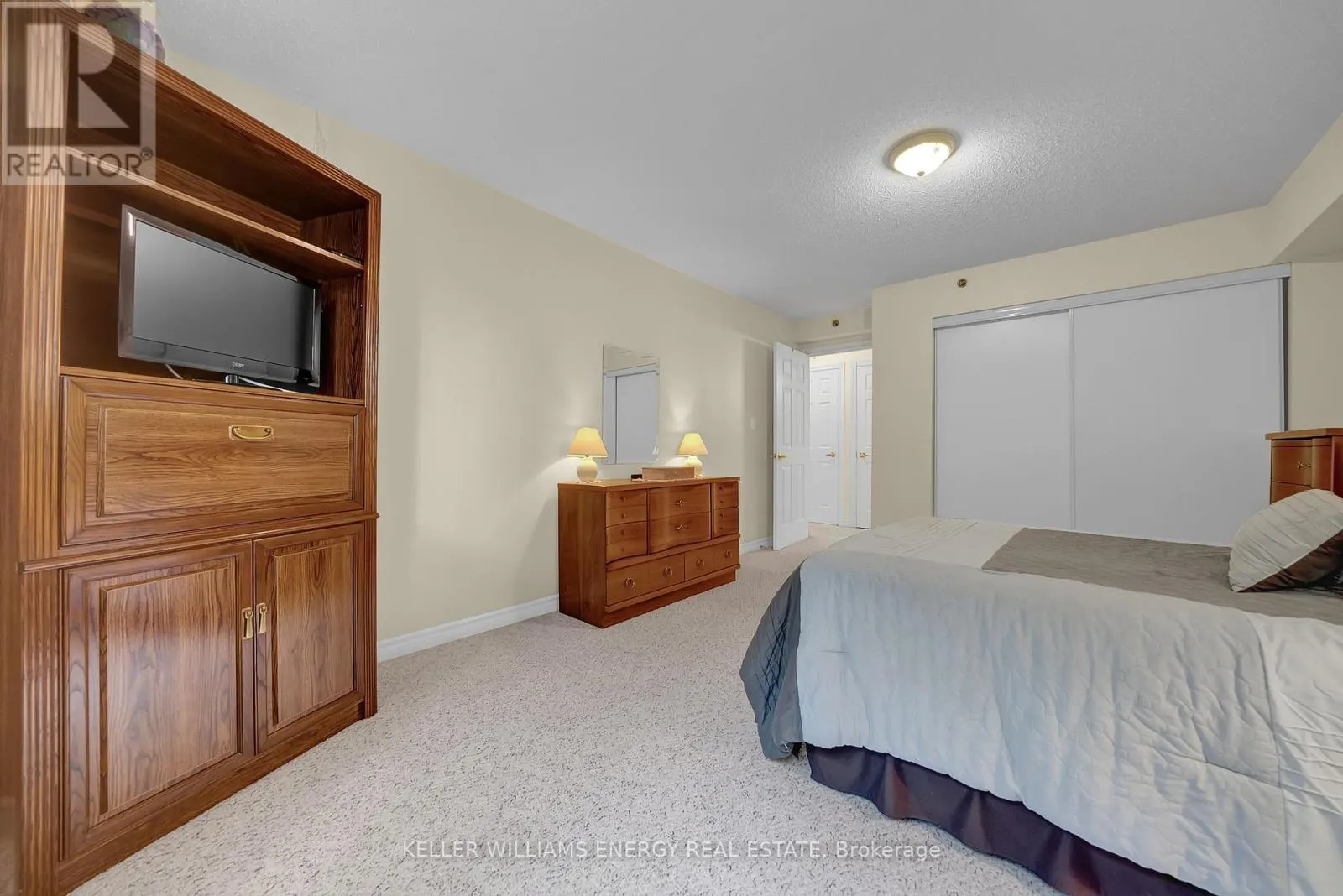 208 - 841 BATTELL STREET, #208