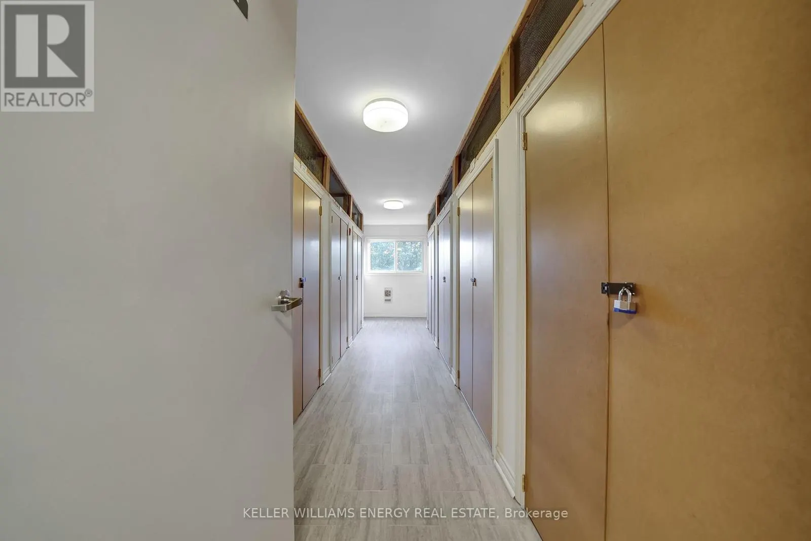 208 - 841 BATTELL STREET, #208