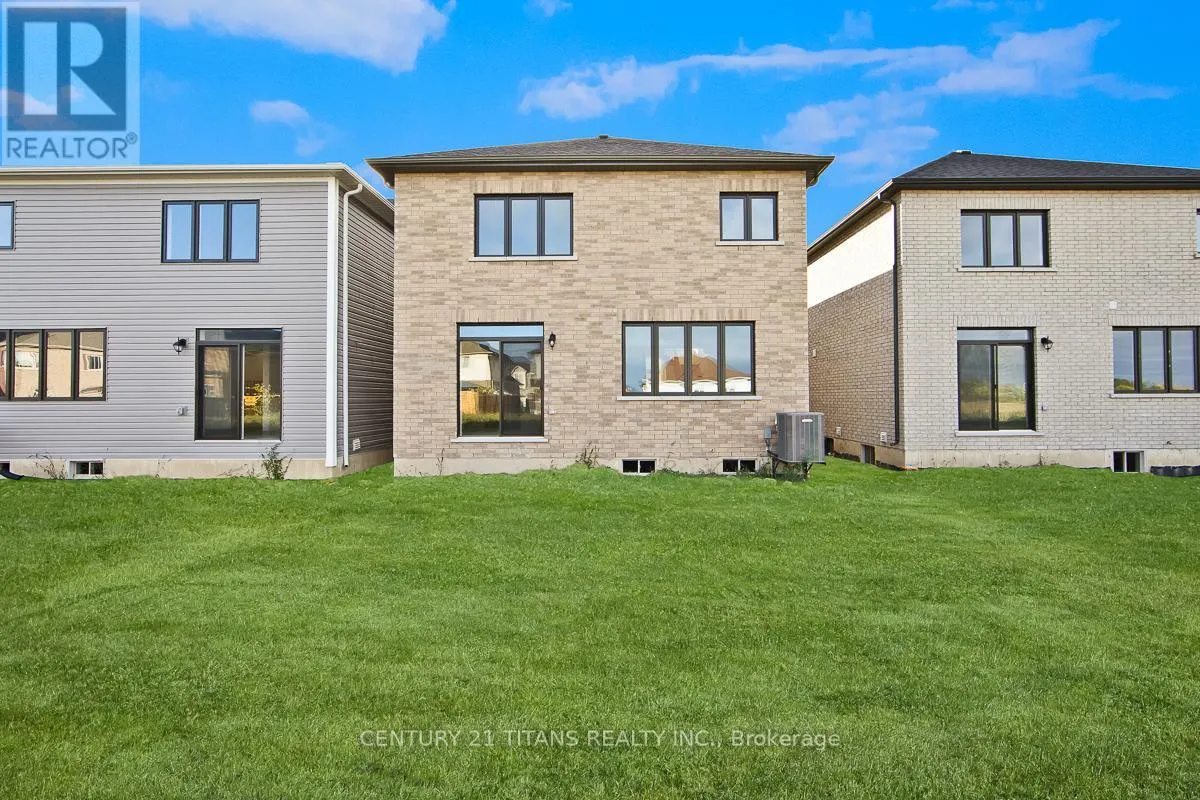 159 VELVET WAY