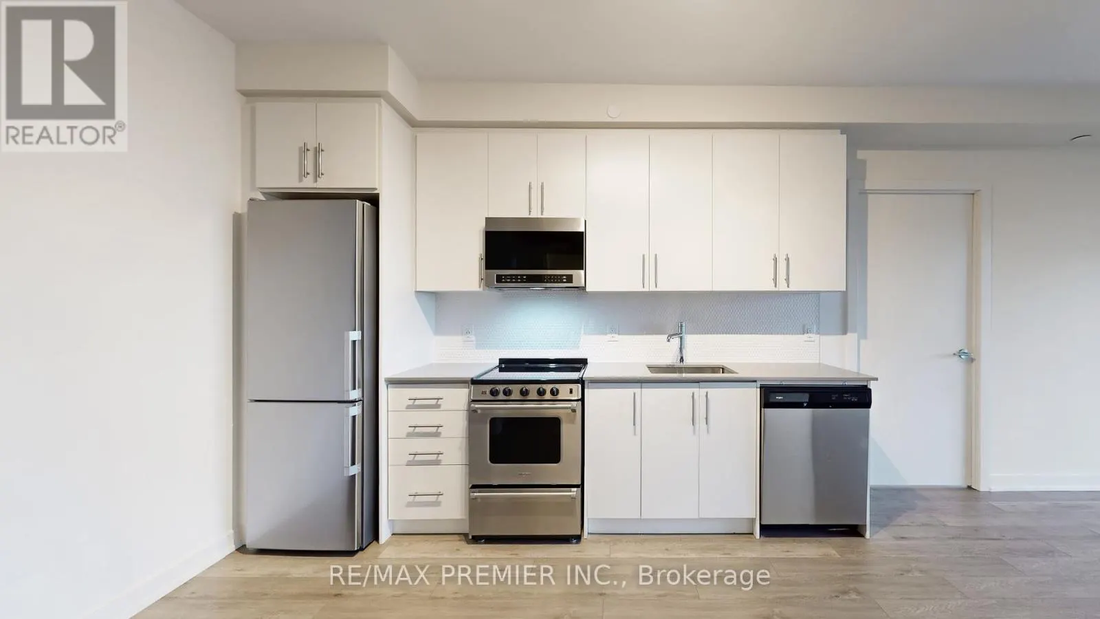 922 - 212 KING WILLIAM STREET