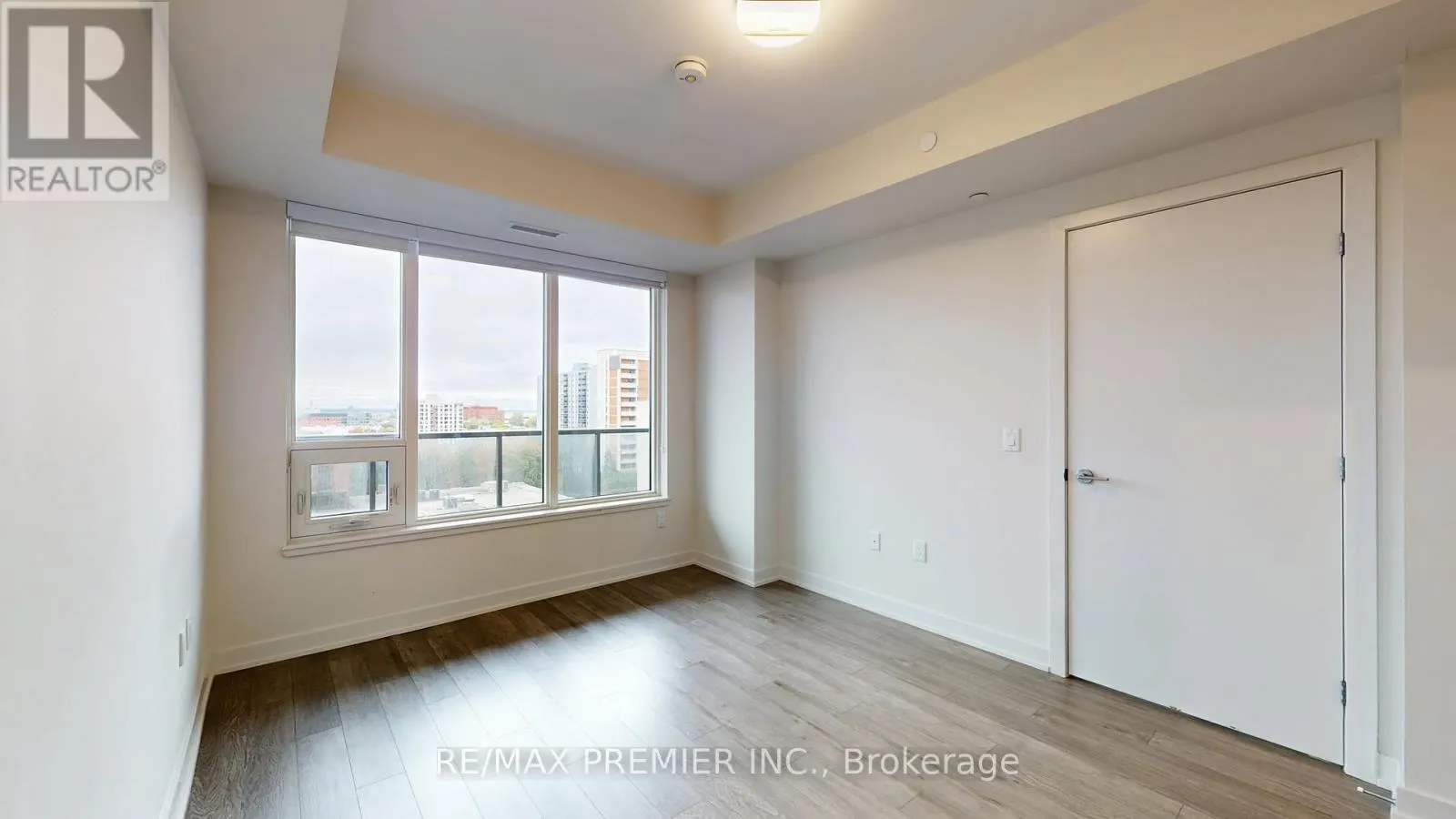 922 - 212 KING WILLIAM STREET