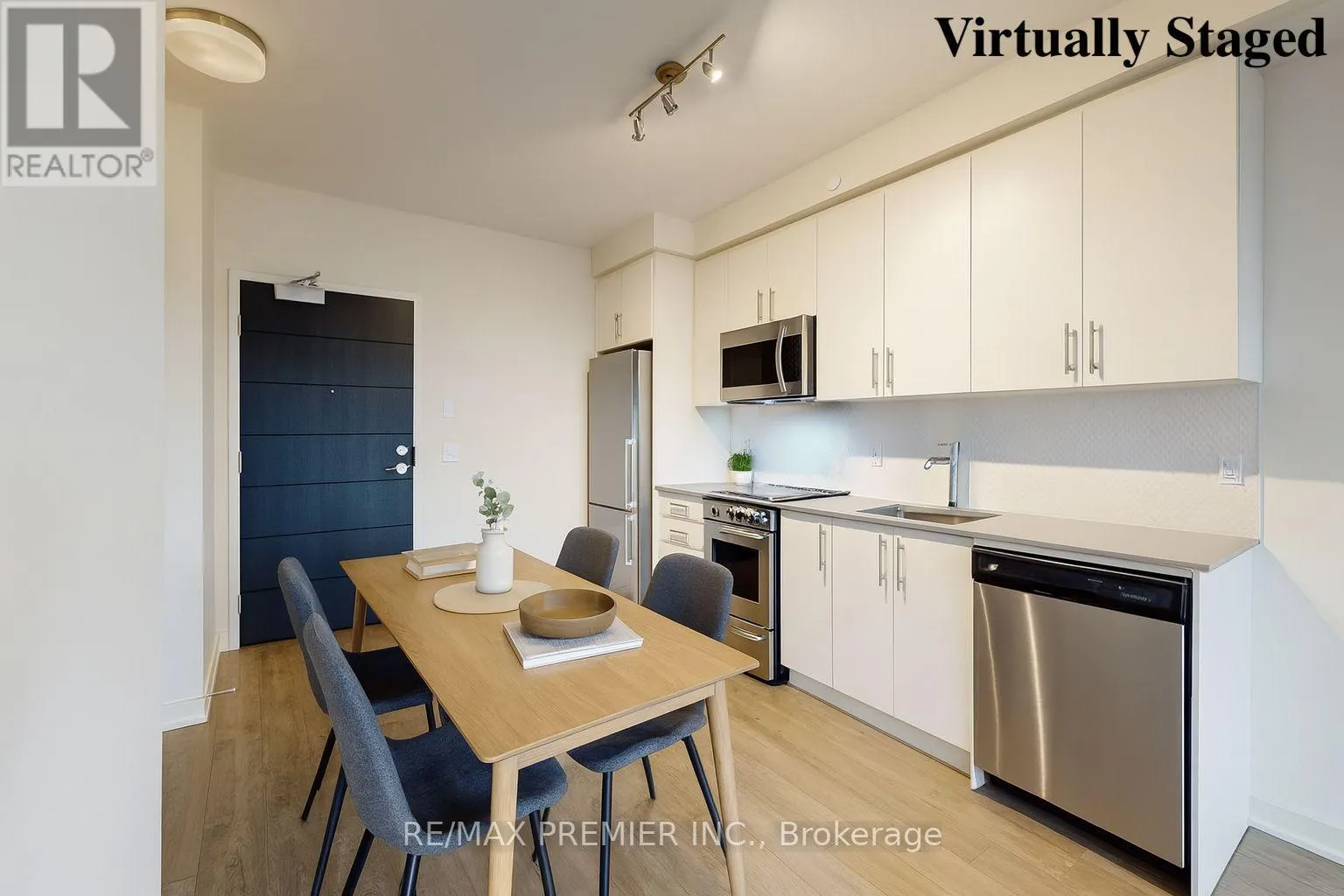 922 - 212 KING WILLIAM STREET