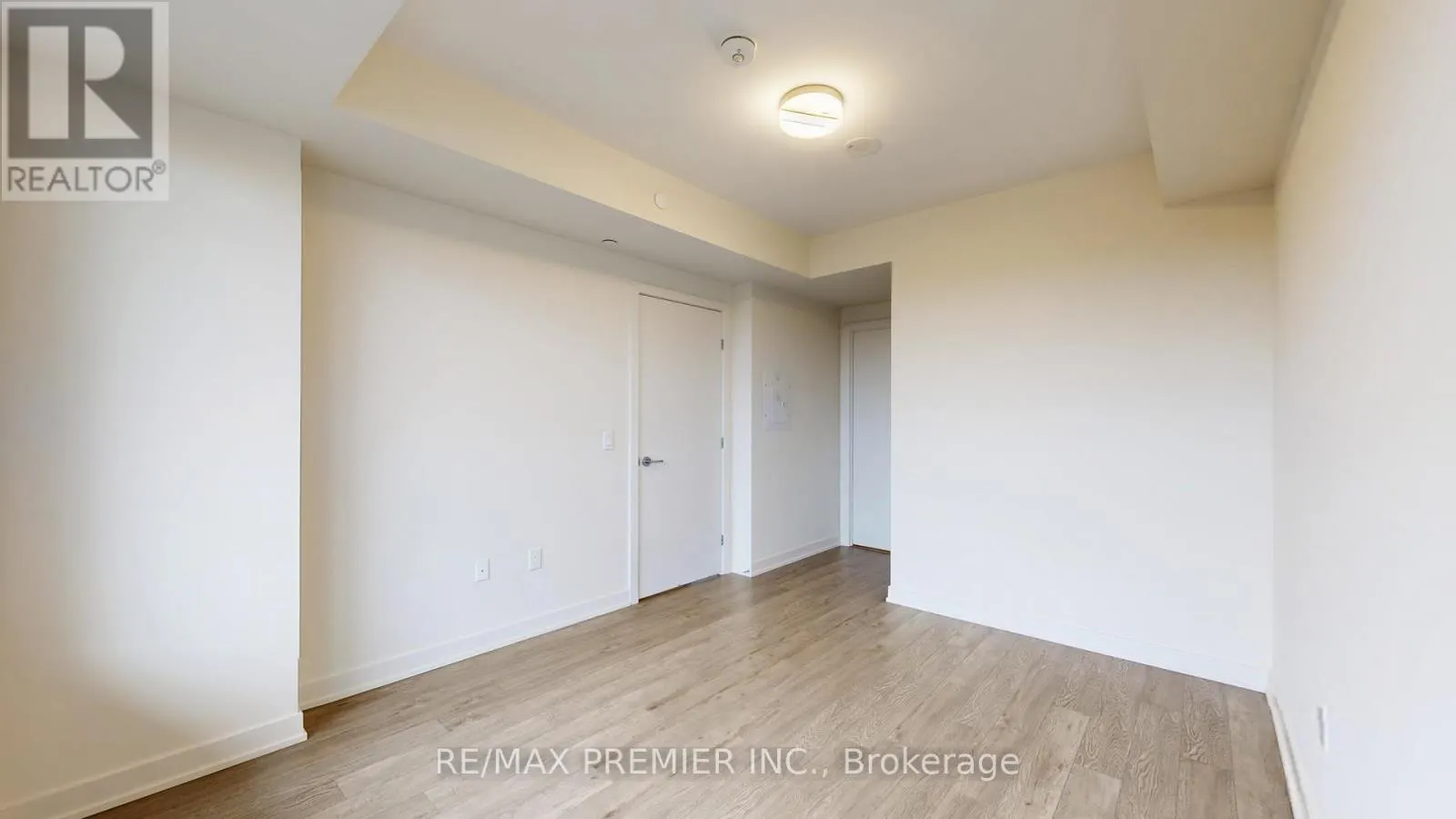 922 - 212 KING WILLIAM STREET