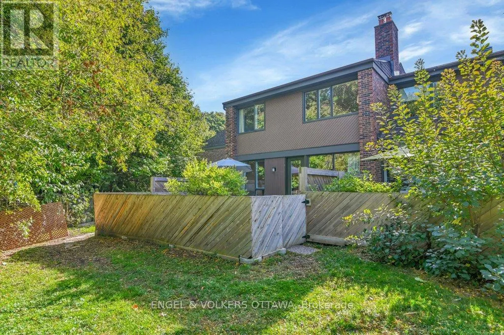 16 - 525 HILSON AVENUE