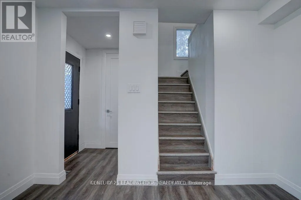 18 RITCHIE AVENUE