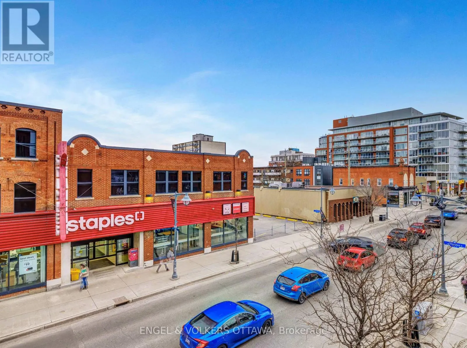 212 - 10 JAMES STREET