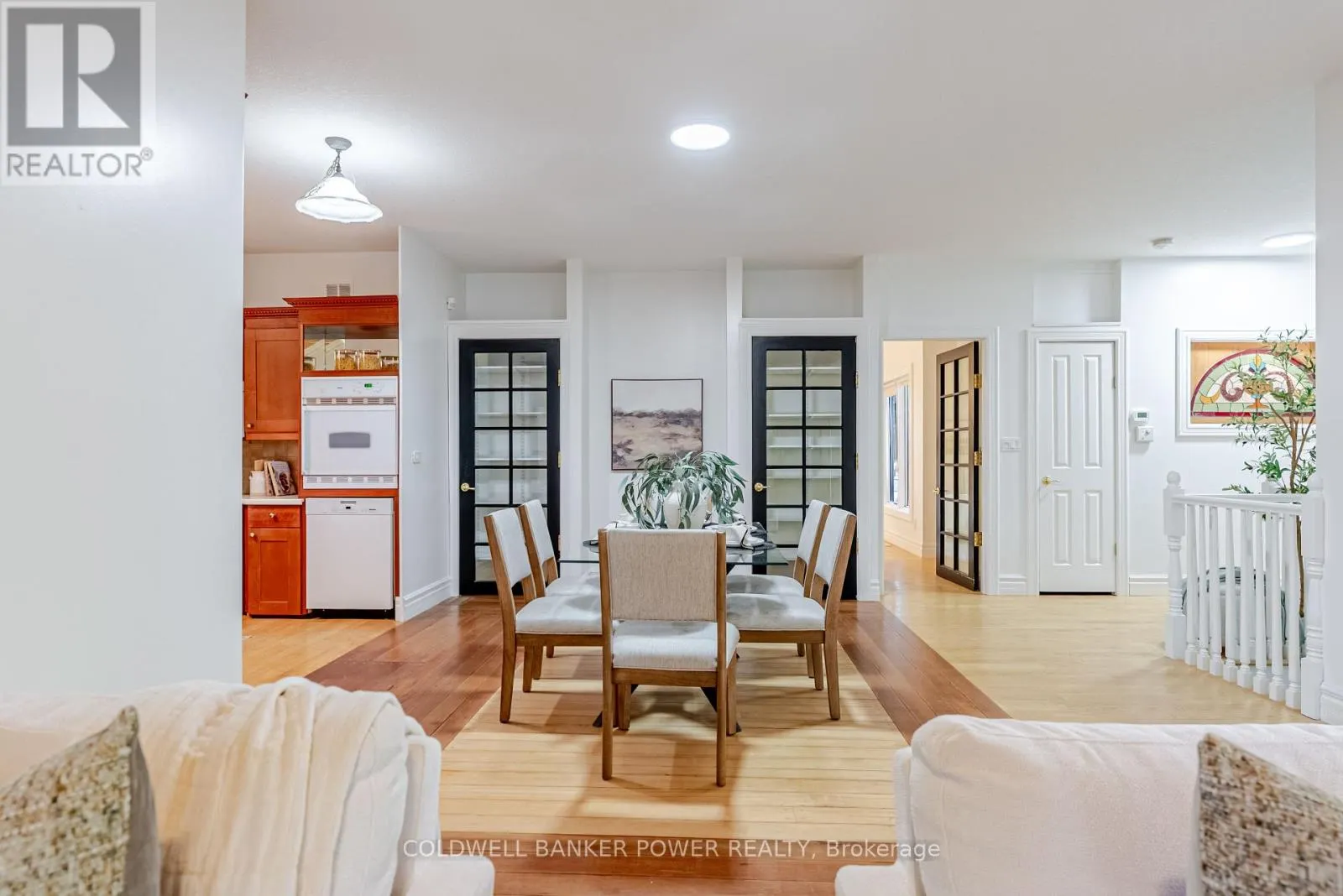 370 HAZEL AVENUE