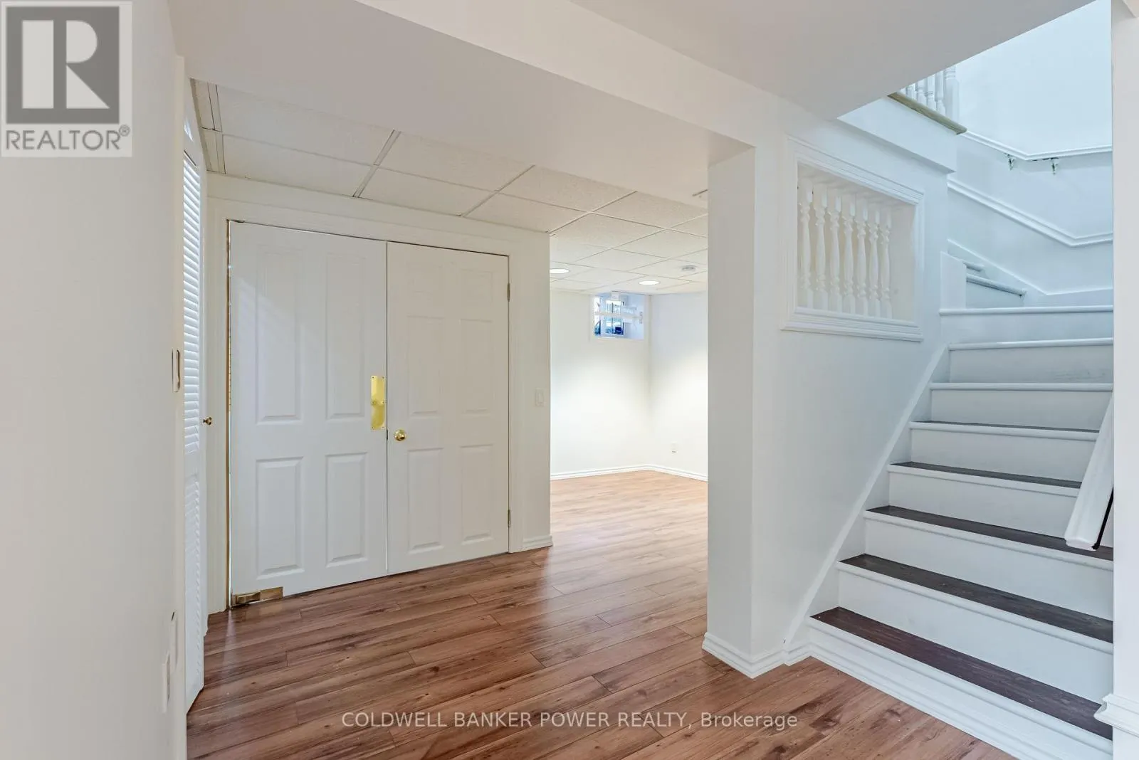 370 HAZEL AVENUE